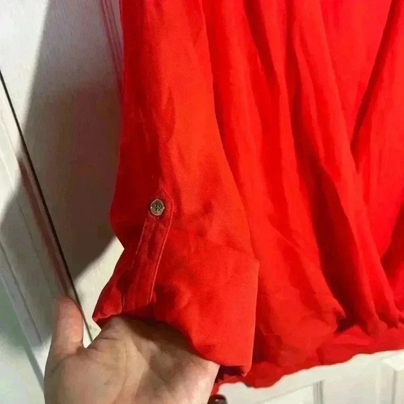 Guess, drape front blouse with zipper shoulder embellishment. Size Large. Orange - Picture 2 of 9